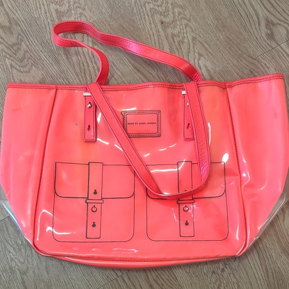 Marc Jacobs Handbags - Marc Jacobs Vibrant Coral Tote Bag